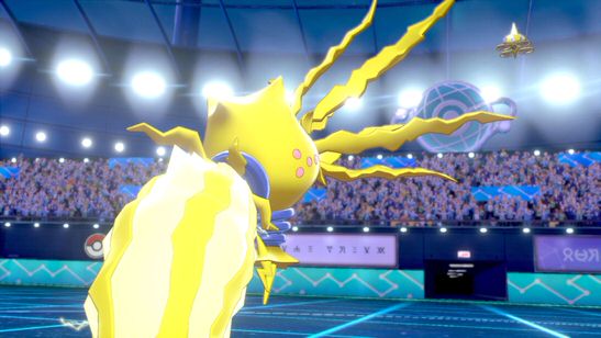 Pokémon Sword & Shield - All Legendary Pokémon + Signature Moves